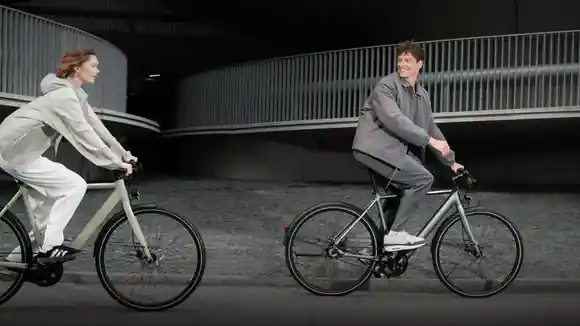 Tenways CGO600 e-bike in de stad